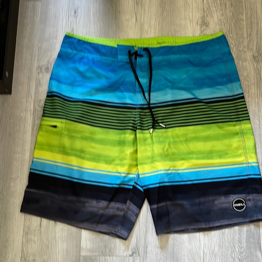 O’Neill hyperfreak board shorts size 38